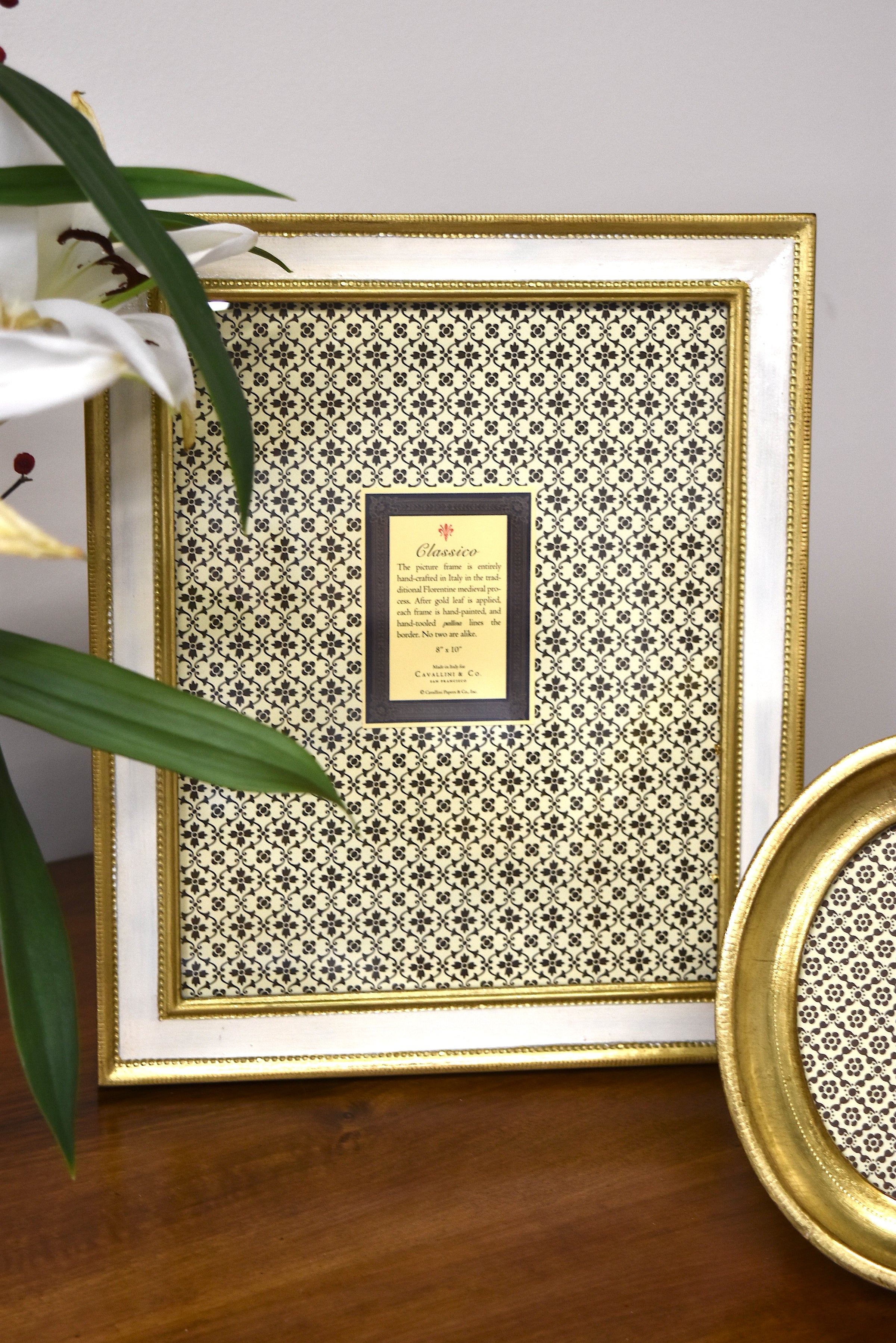8" x 10" Classico White Florentine Frame