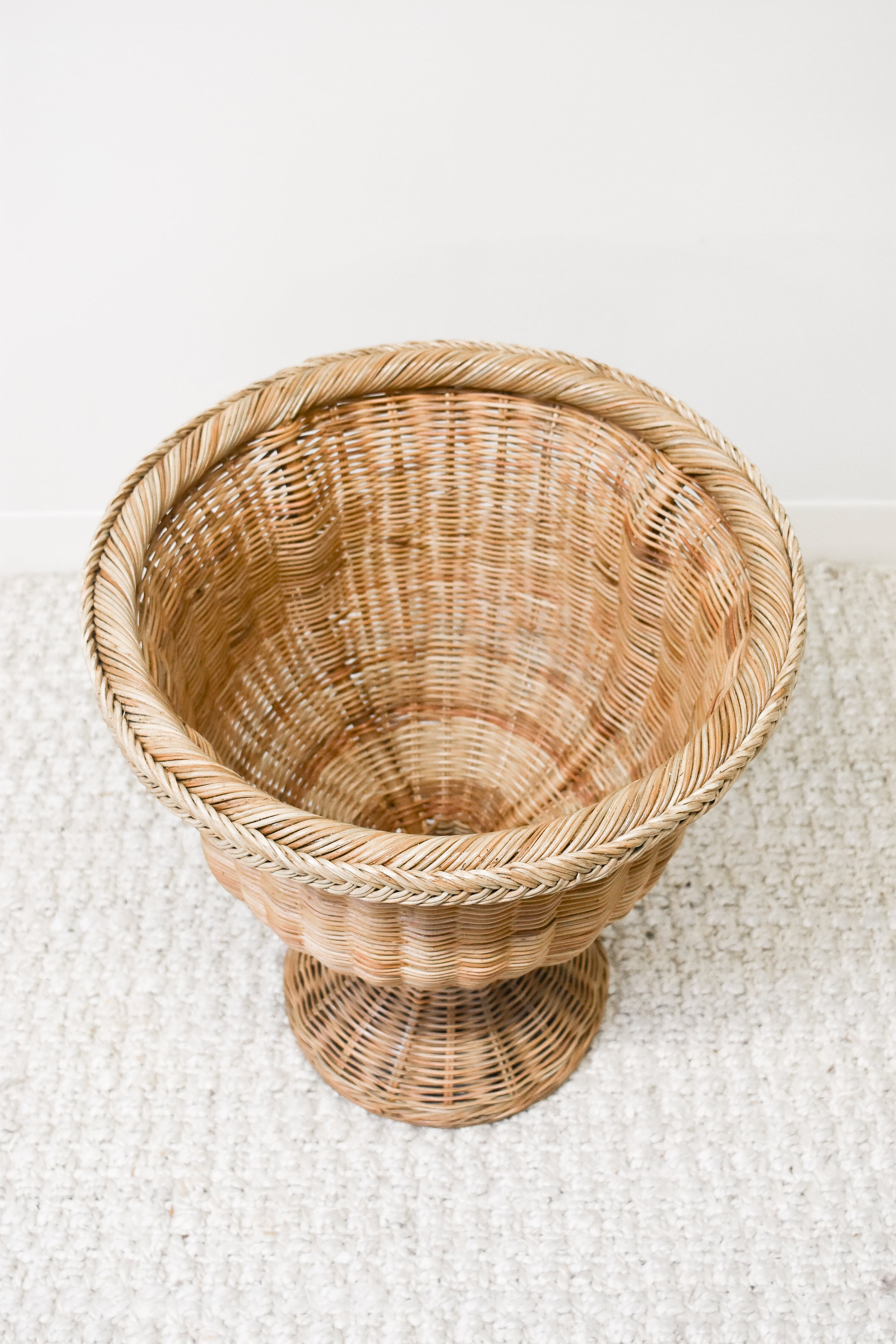 Natural Braided Round Base Wicker Urn