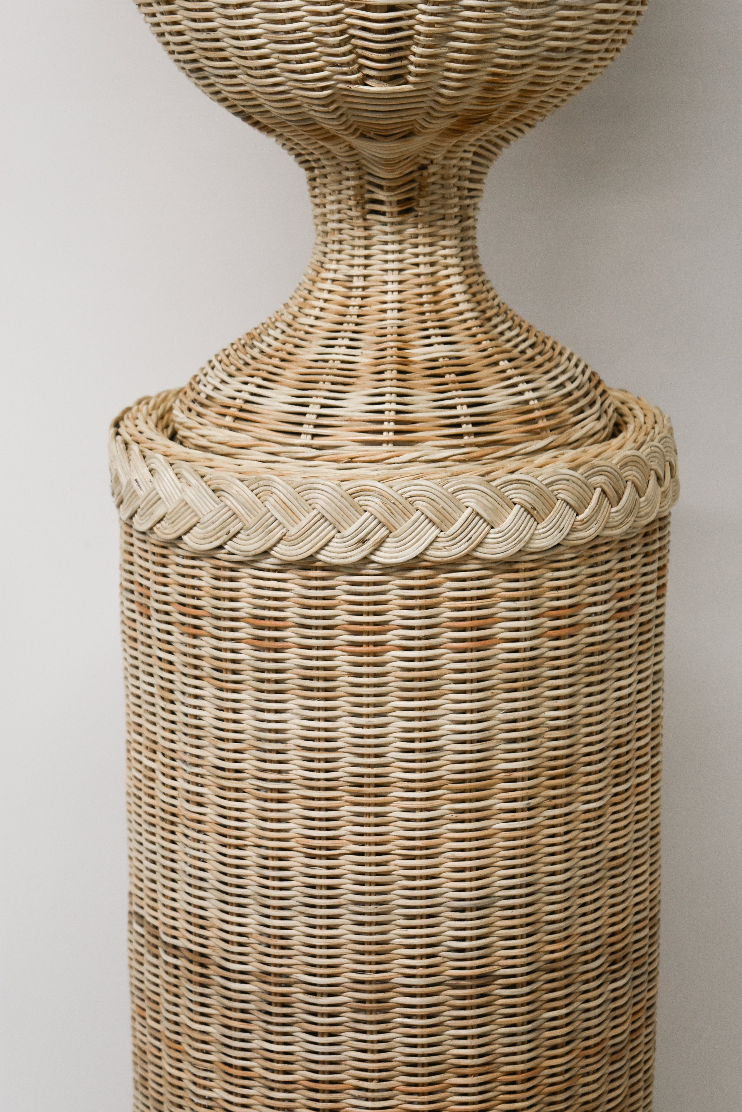 Natural Braided Wicker Round Pedestal