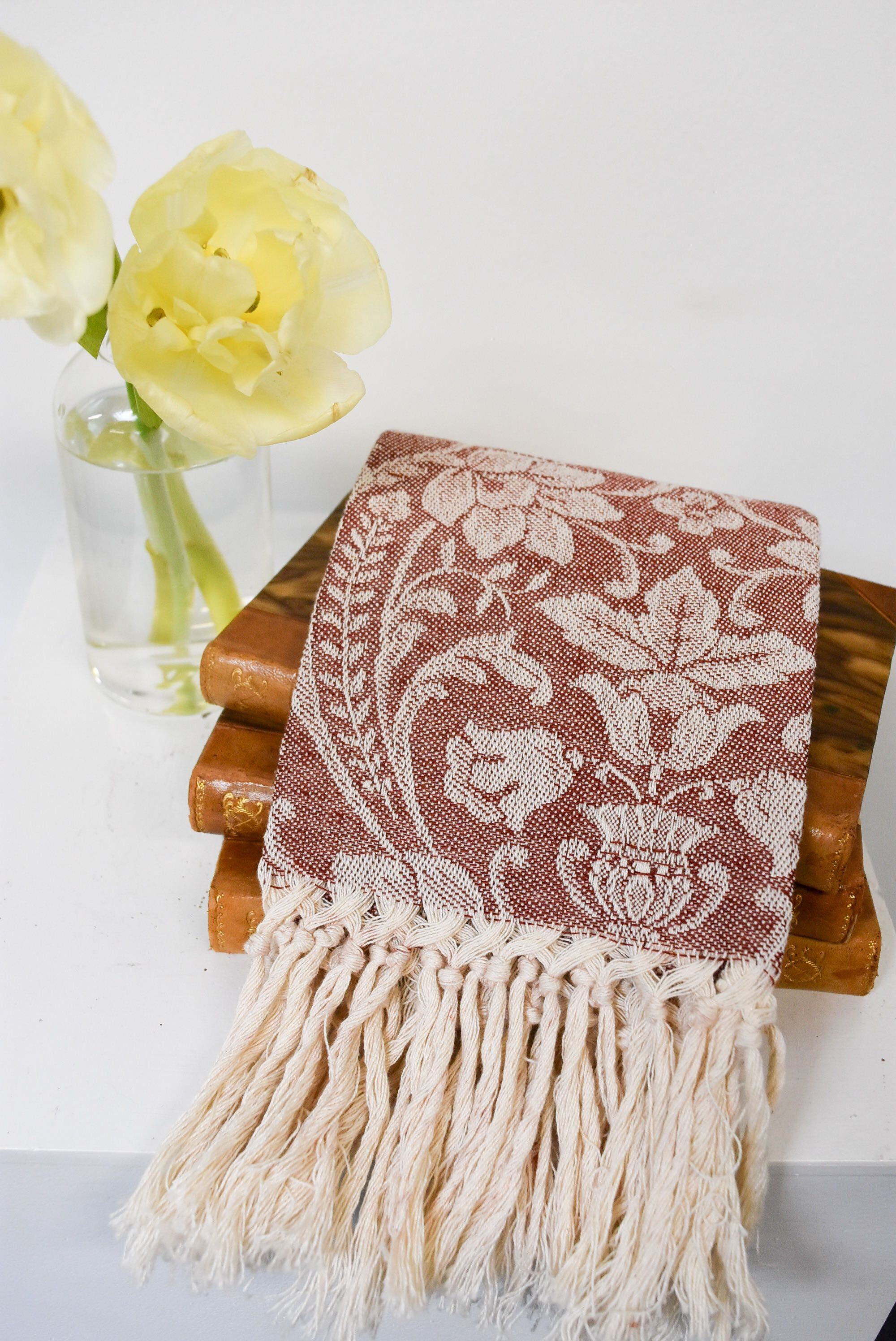 Italian Cranberry Donna Di Coppe Busatti Hand Towel