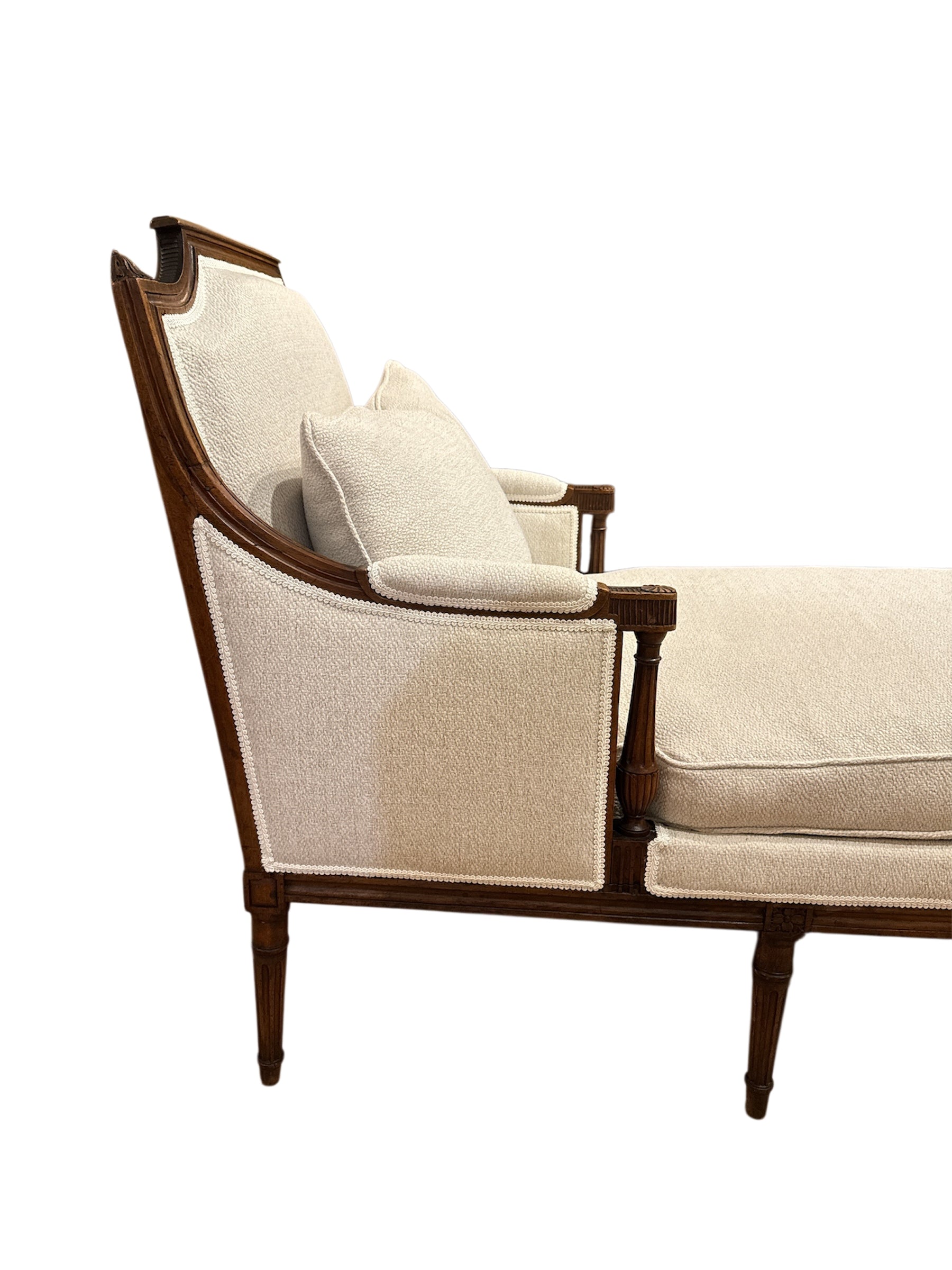 19th Century Louis XVI Style Walnut Chaise Lounge