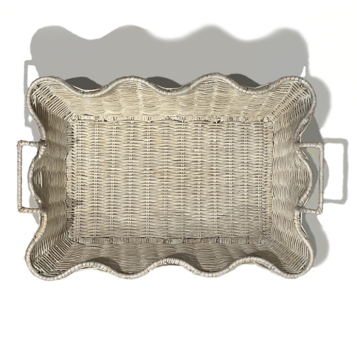 Scalloped White Wash Tray