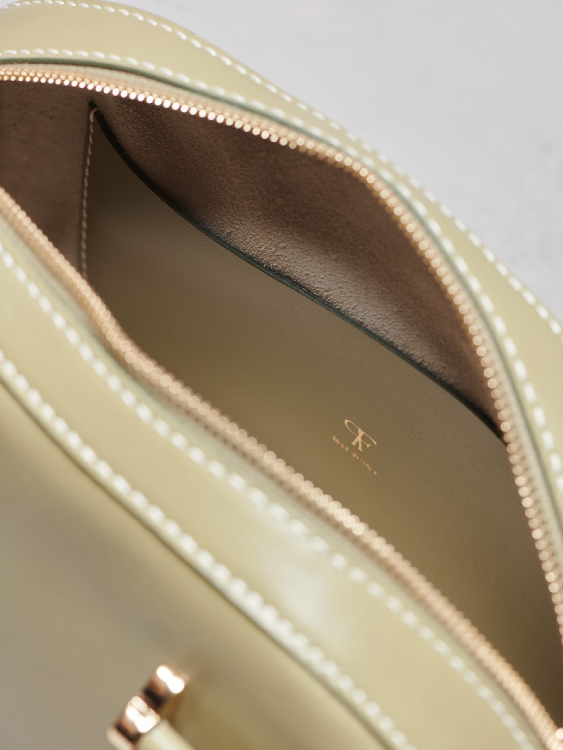 Olive Ninni Handbag