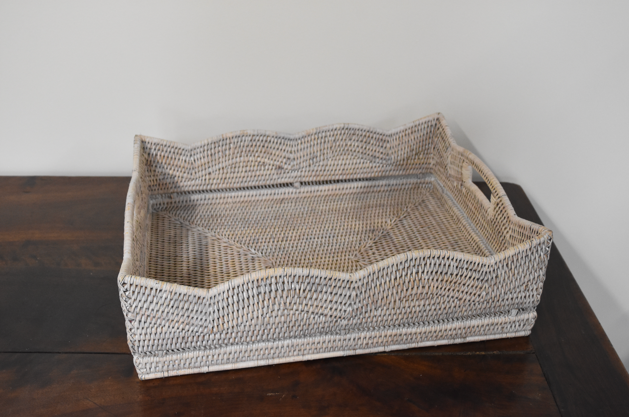 Large White Wash Wicker Scalloped Basket