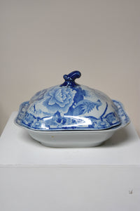 Blue and White Porcelain Lidded Tureen