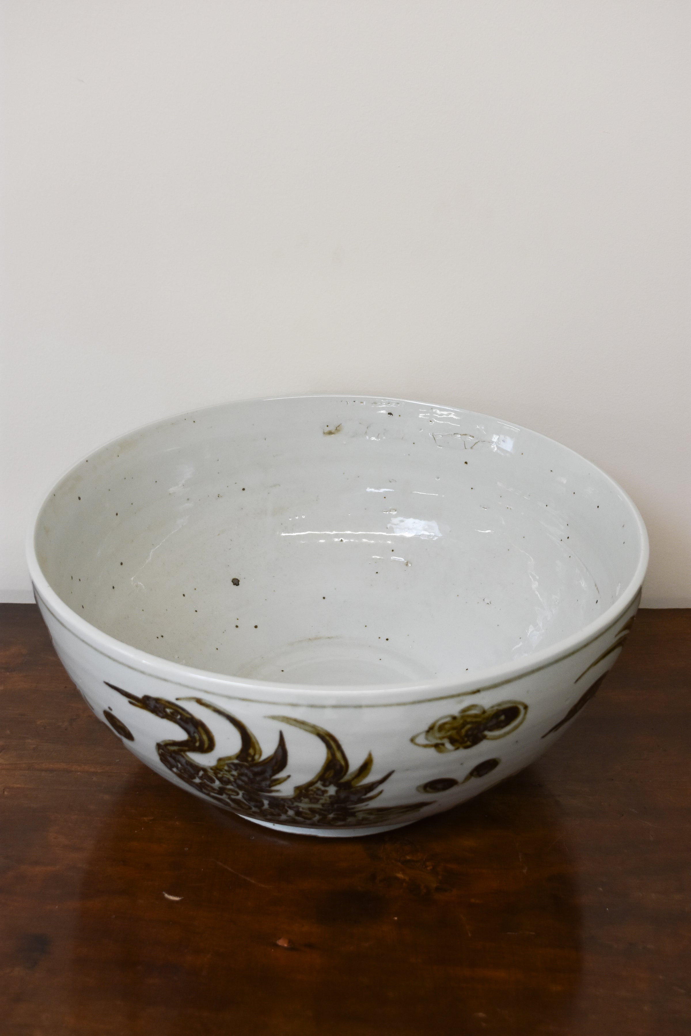 Brown & White Chinoiserie Porcelain Bowl