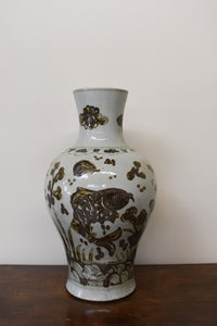 Brown & White Chinoiserie Porcelain Vases