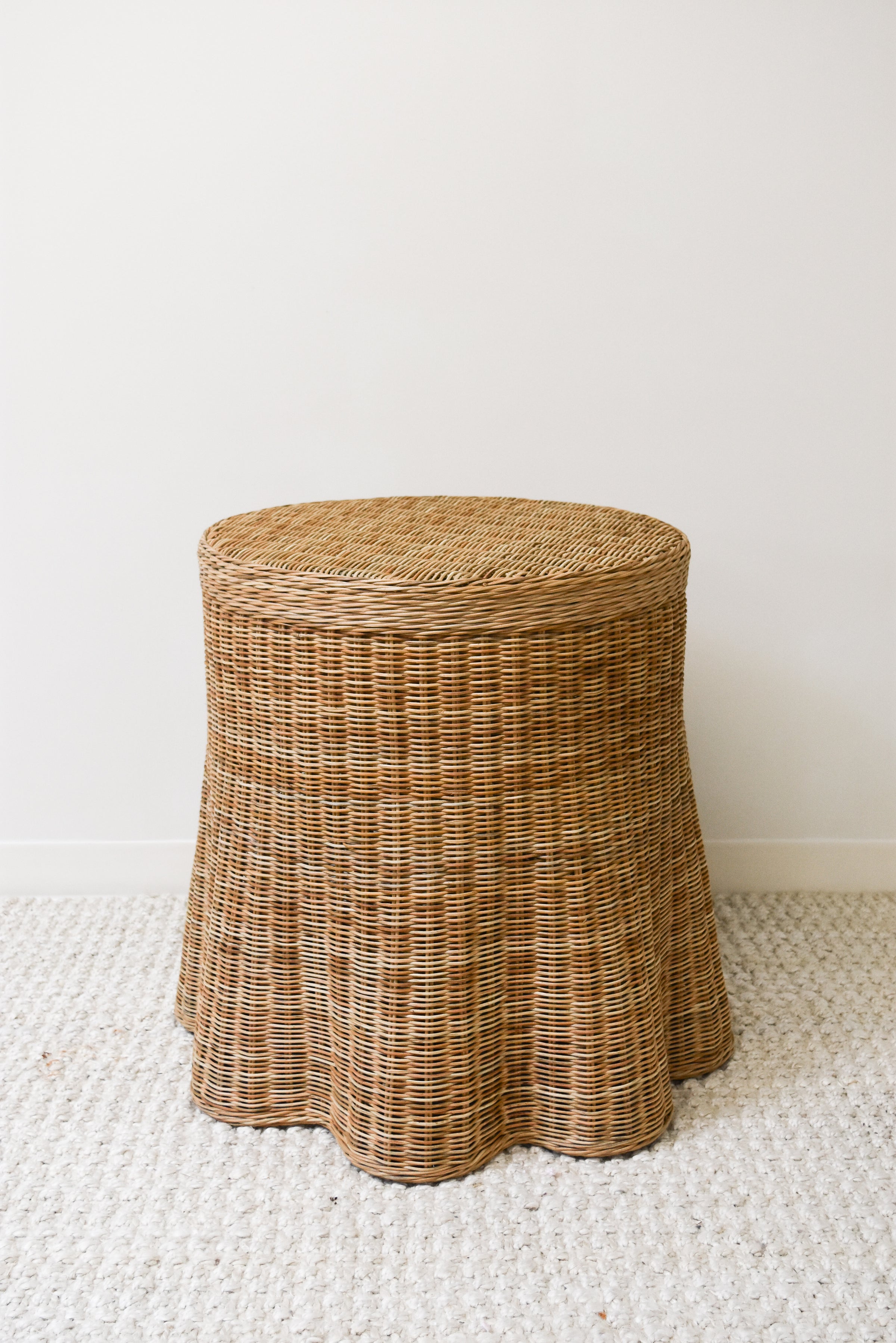 Natural Scallop Side Table