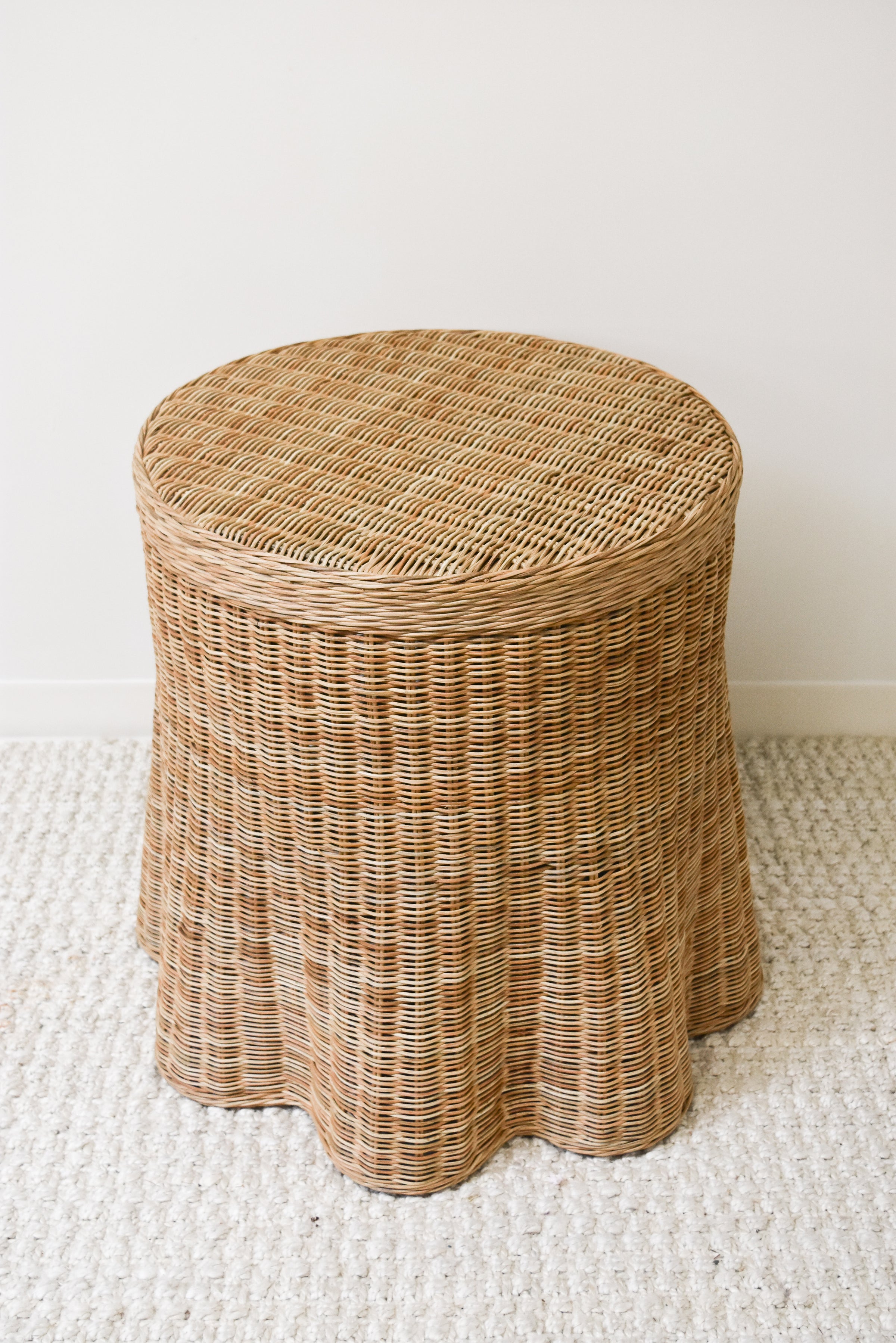 Natural Scallop Side Table