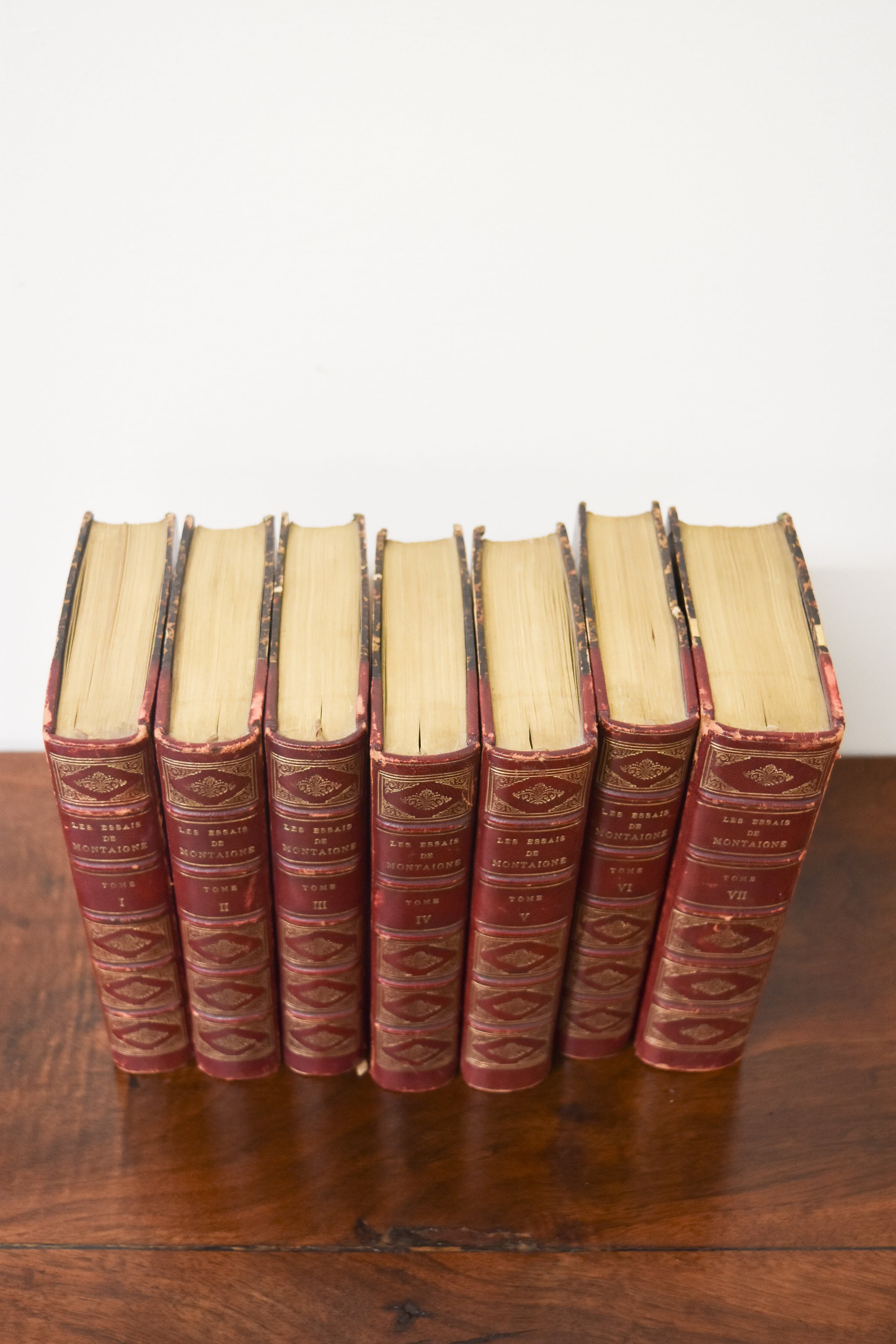 Set of 7 Antique Les Essais De Montaigne Books