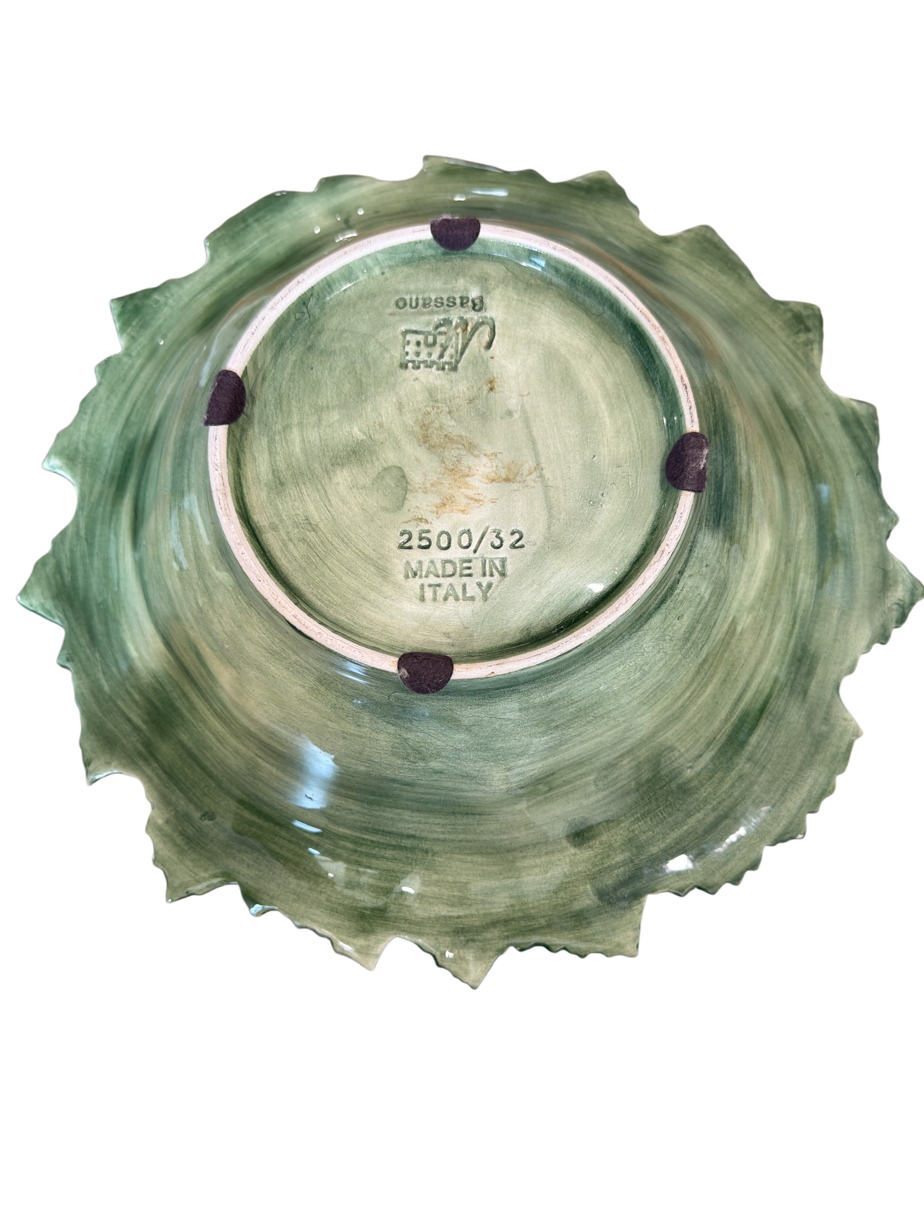 Majolica Green Leaf Serving Bowl