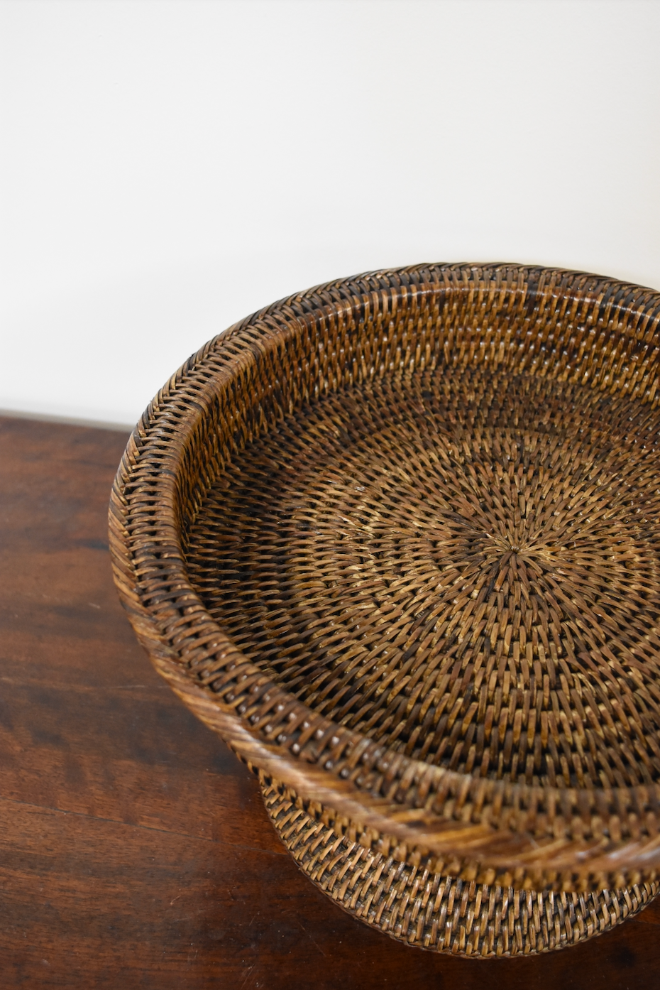 Small Footed Wicker Fruit Tray